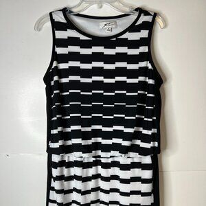 Soho Women's Size Medium Black White Blouson Geometric Dress Sleeveless Lined